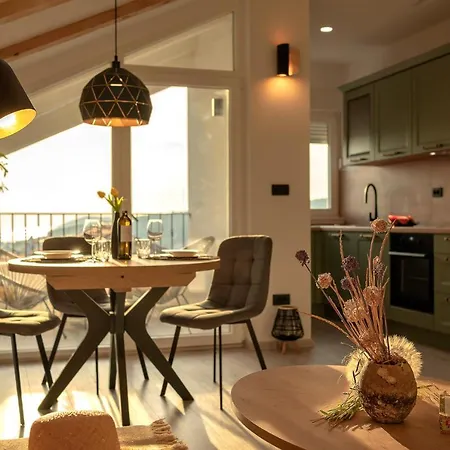 The Elegance Nest - Zf Hvar Apartman