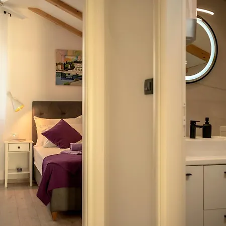 The Elegance Nest - Zf Hvar Apartman
