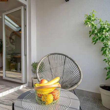 The Elegance Nest - Zf Hvar Appartement