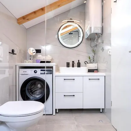 The Elegance Nest - Zf Hvar Appartement *