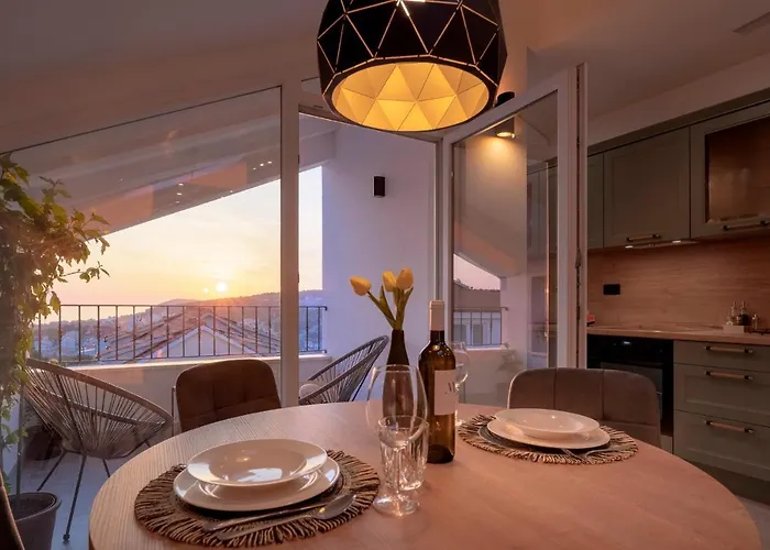 The Elegance Nest - Zf Hvar Lägenhet *