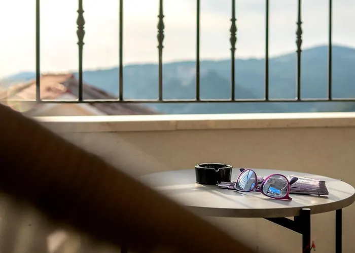 The Elegance Nest - Zf Hvar Апартаменти *