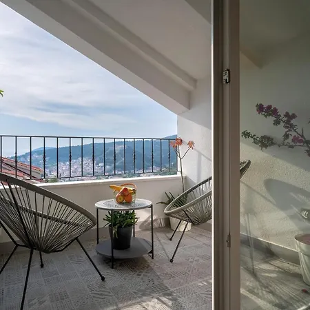 The Elegance Nest - Zf Hvar Apartmán *